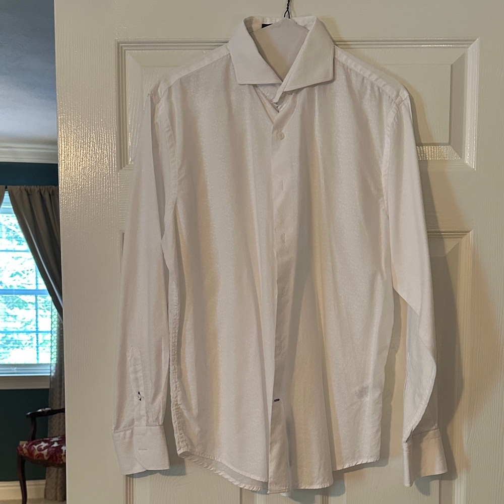 Robert Graham Elegant White Dress Shirt
